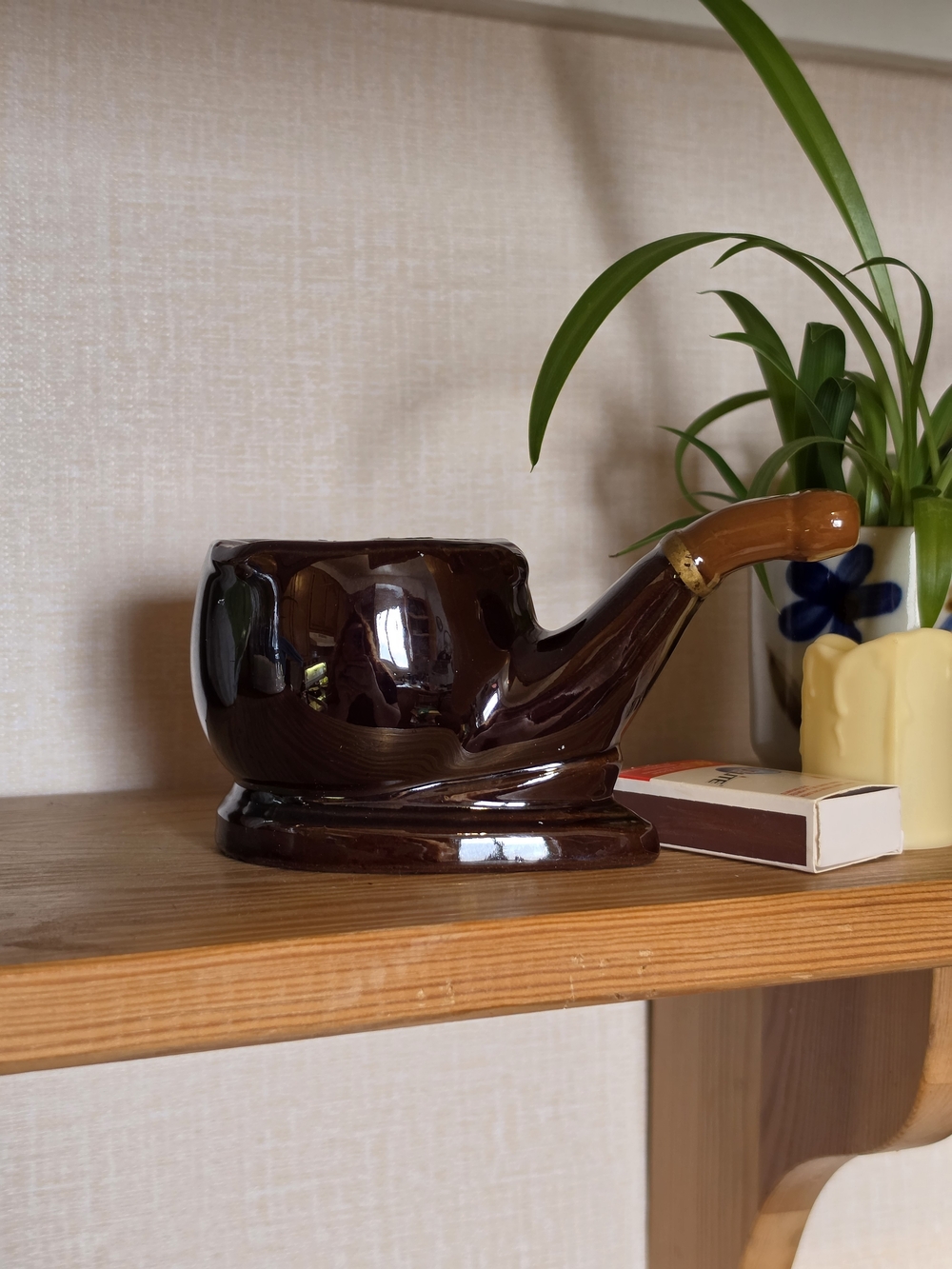 Ceramic Decorative Pipe Shaped Ashtray Or Planter in Deep Brown